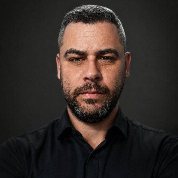 Miguel Torres, editor de Pluma Dorada Ediciones